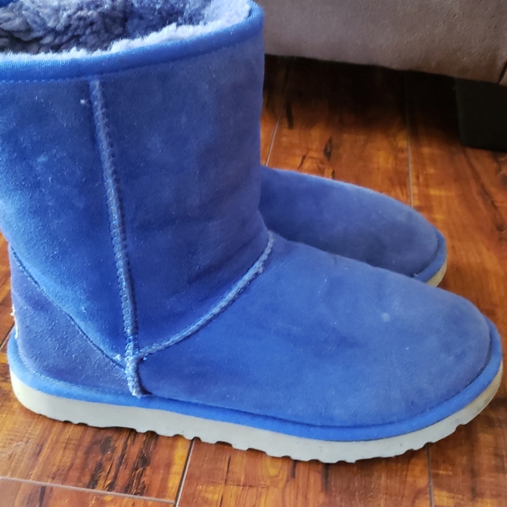 Do Not Purchase  Pending Sale UGG Winter Boots - Picture 4 of 7